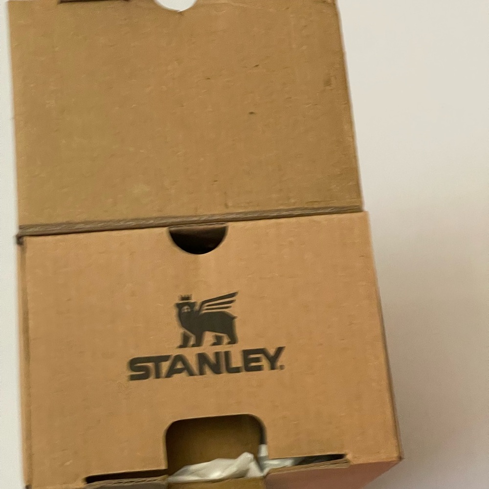 NEW STANLEY 40 OUNCE PINK QUENCHER H2.0 FLOWSTATE TUMBLER - Picture 7 of 11